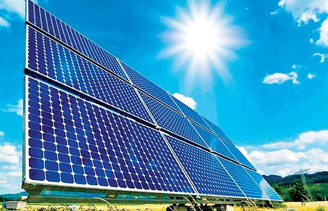 صدور 100 هزار مگاوات پروانه احداث نیروگاه‌های خورشیدی