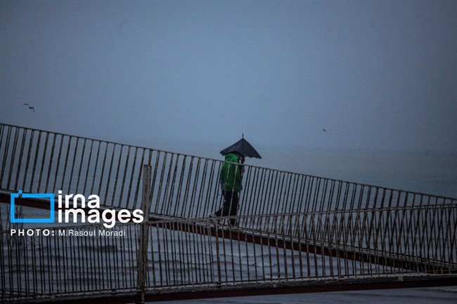 تصاویری از وضعیت شهر بندرعباس بر اثر بارش‌های شدید امروز + فیلم