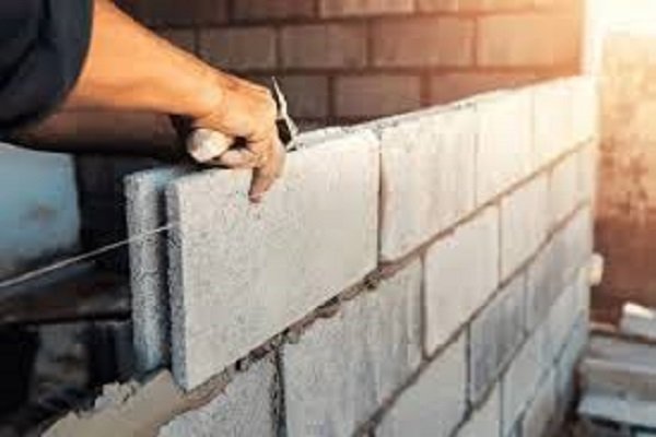 هزینه تولید در حال انفجار؛ قیمتها راکد/ شوک جدید سیمان و گچ به سازندگان