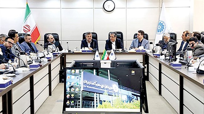 رواج زیرمیزی در تالار دوم