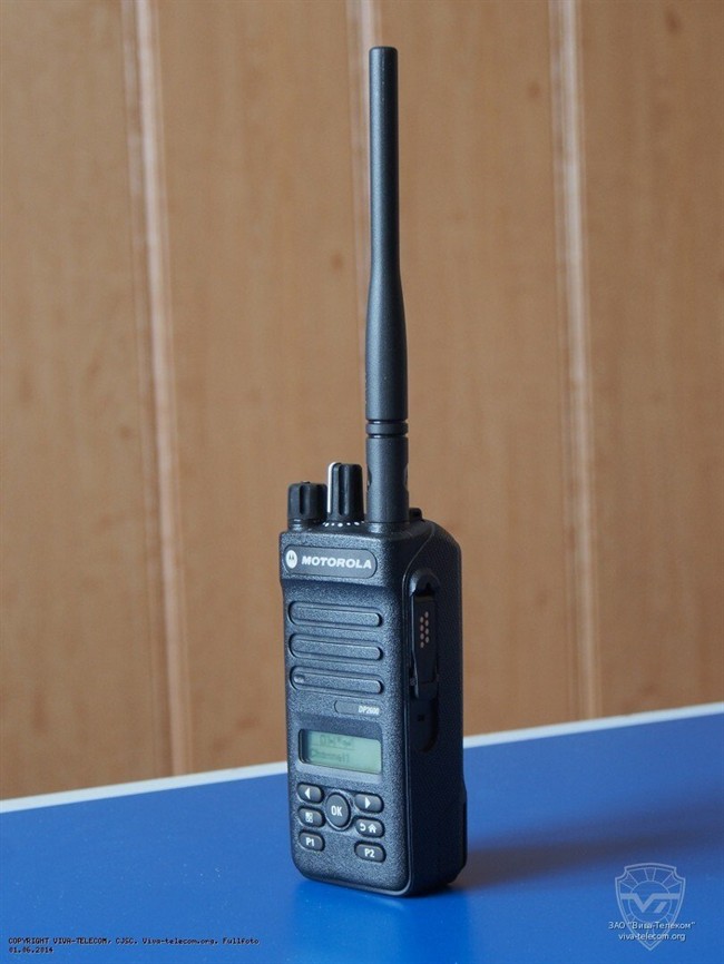 روایت بی&zwnj;سیم، VHF و UHF در جهانی که هنوز به ارتباط زنده محتاج است