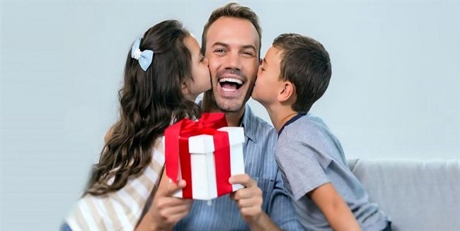 هدیهای فراتر از یک کادو؛ چرا عطر هنوز انتخاب اول برای آقایان است؟