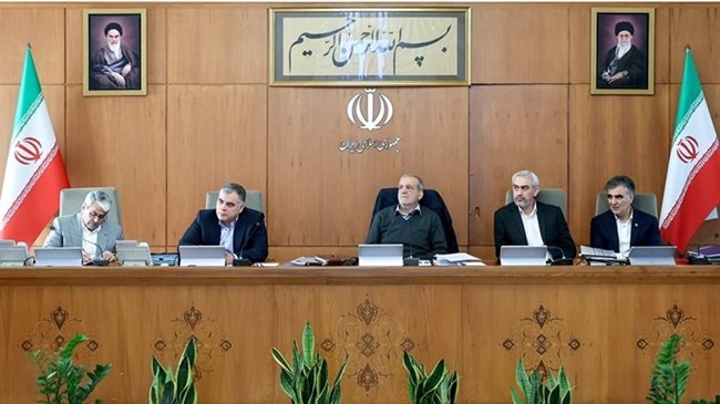 تاکید پزشکیان بر تسریع در اجرای قرارداد میدان نفتی آزادگان