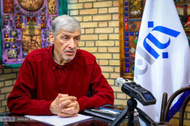 به زمان بازنگری در قانون اساسی رسیده‌ایم ؟ / حقیقت‌پور: قانون اساسی وحی منزل نیست