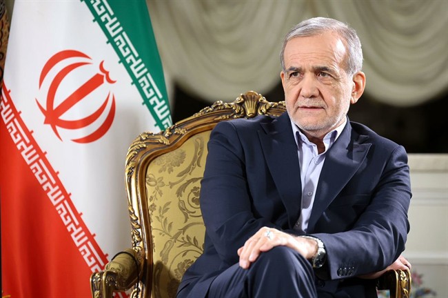 پزشکیان: آمریکا و اروپا، ایران ضعیف و تجزیه شده می خواهند/ مشکلات ما تنها با آشتی با اروپا حل نخواهد شد