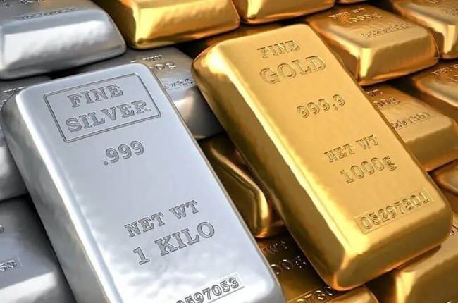 قیمت نقره از طلا جلو زد