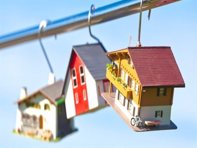 واکنش عضو کمیسیون اصل ۹۰ مجلس به طرح مسکن اجاره&zwnj;ای/ دولت با دست خودش بازار مسکن را به هم می&zwnj;ریزد