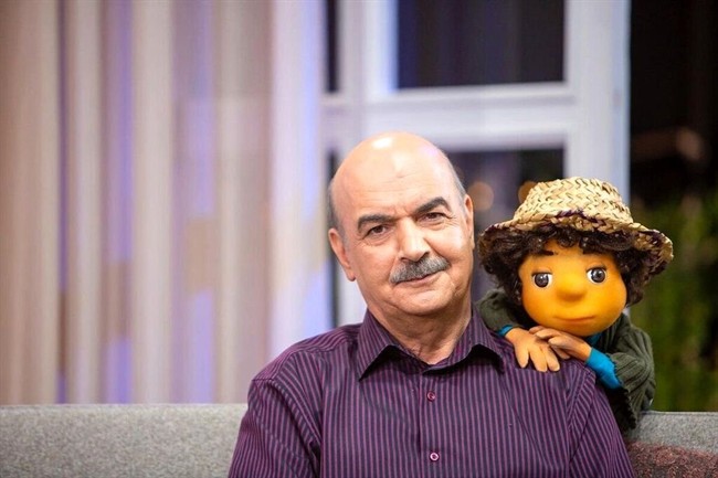 کنایه ایرج طهماسب به استفاده زیاد از گوشی‌های هوشمند + فیلم