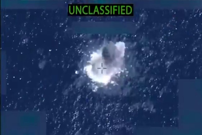 حمله جدید به یک شناور در کارائیب/ حملات آمریکا تاکنون بیش از 100 کشته داشته است