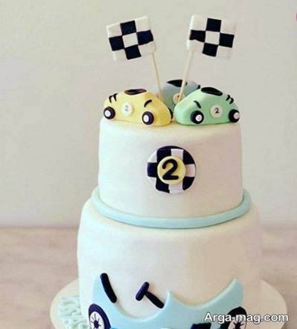 تزیین کیک تولد با ایده لاکچری