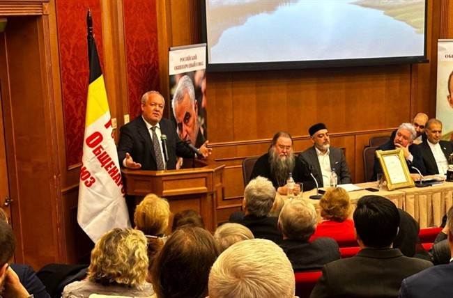 روایت یک فعال صنعت روسیه از دیدار با سردار سلیمانی/ از دست دادن او خسران بزرگی بود