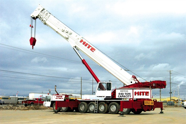 جرثقیل ۲۲۰ تنی؛  مهندسی یاد می&zwnj;گیرد چگونه وزن دنیا را بلند کند