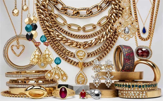 رونق بازار طلای دست دوم/ نوعروسان به بدلیجات روی آوردند/ قیمت باورنکردنی طلا