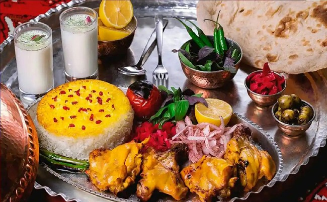 نیم‌پُرس؛ شاخص تازه تورم در منوی رستوران‌ها