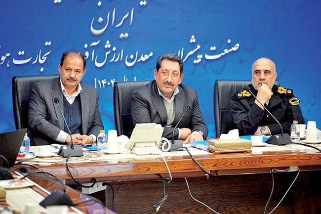 افزایش تولید؛ تنها راه عبور از تنگنای اقتصادی