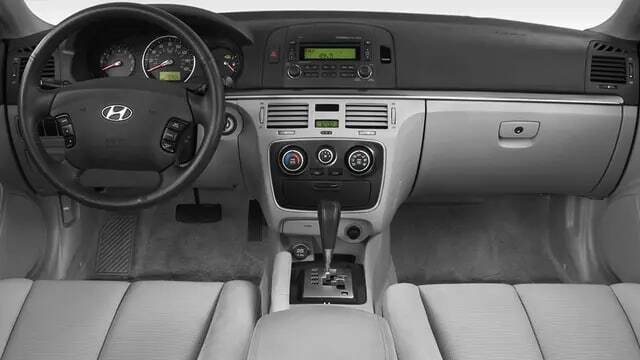 سوناتا ۲۰۰۸؛ وقتی کره&zwnj;ای&zwnj;ها آمدند تا قواعد بازی سدان&zwnj;های خانوادگی در ایران را عوض کنند