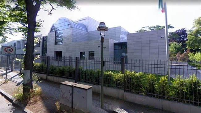 آزموده را آزمودن خطاست 