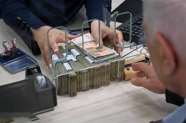 این گروه از تولیدکنندگان وام بدون سقف دریافت می‌کنند