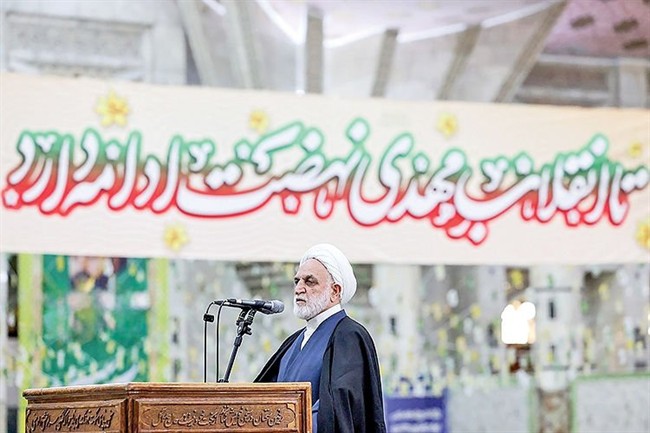 باید مسائل و مشکلات مردم را حل کنیم