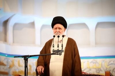 علم الهدی:دشمن با انقلاب به دلیل زنده و پویا بودنش مشکل دارد