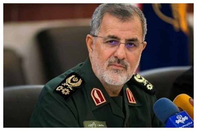 سرلشکرپاکپور: سربازان گمنام امام زمان (عج) حافظ امنیت مردم و پاسدار استقلال، اقتدار و ثبات کشور هستند