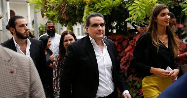 آمریکا متحد نزدیک مادورو را بازداشت کرد؟