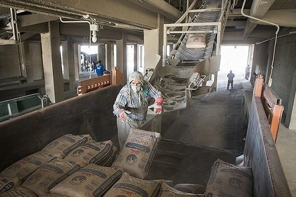 نیروگاه&zwnj;سازی با جیب خالی/ چرا وزیر صمت به جای بهره&zwnj;وری، به دنبال خام&zwnj;فروشی است؟