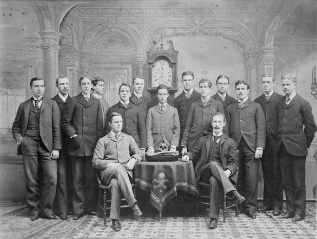 آیا استنلی کوبریک قربانی افشای زودهنگام جفری اپستین شد؟ //فیلمی که 26 سال پیش از رازهای سیاه «نخبگان» پرده برداشت+عکس