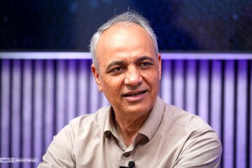 واکنش زیدآبادی به ادعای مهدی خزعلی درباره وقوع جنگ میان ایران و آمریکا/ با این وضع خدا به خیر گرداند!