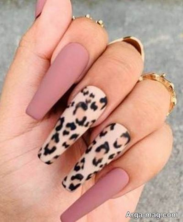 طراحی ناخن پلنگی خاص