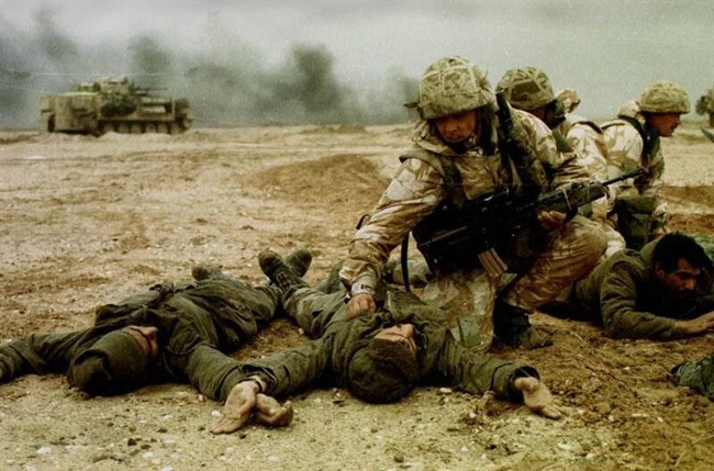 پشت پرده تهدید نظامی آمریکا علیه ایران: عملیات روانی یا واقعیت؟/ پنتاگون در محاصره بحران: پایان افسانه‌ی بسیج ضربتی ارتش آمریکا +عکس