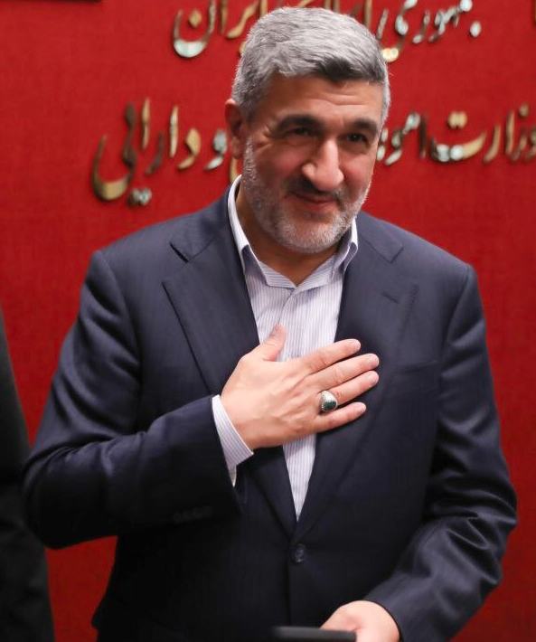 پرسشی پررنگ&zwnj;تر از پاسخ&zwnj;/ رئیس سازمان بورس، مدیرعامل بانک ملی می شود؟