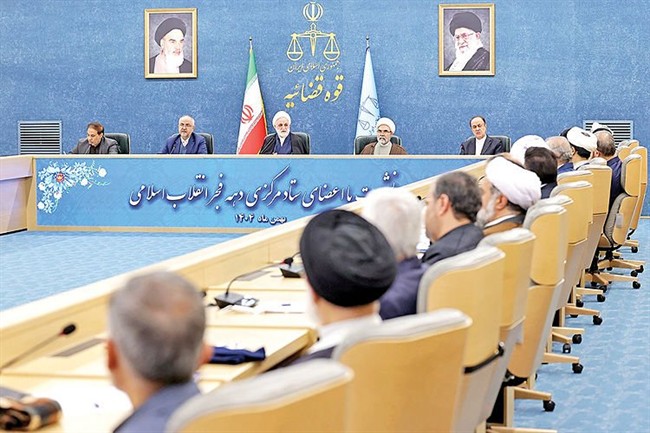 از نقد، گله و توبیخ استقبال می‌کنم