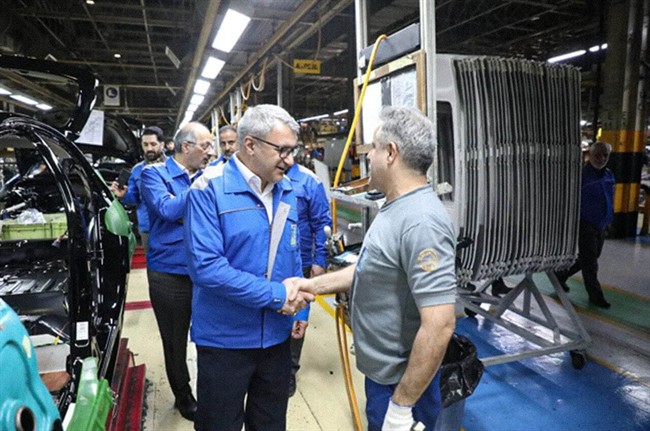 امضای ناعادلانه عادل ! / گرانی محصولات ایران خودرو در بهمن 1404