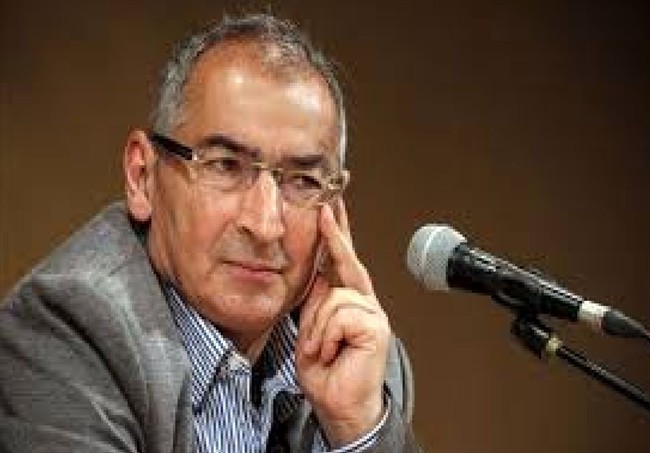 آمریکا به دنبال تغییر نظام در ایران است؟ / زیباکلام: حمله نظامی آمریکا منجر به سقوط نظام نخواهد شد 