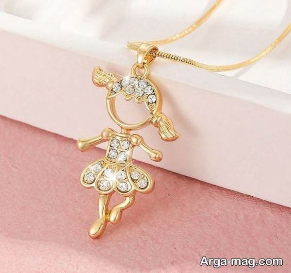 انواع گردنبند نوزادی