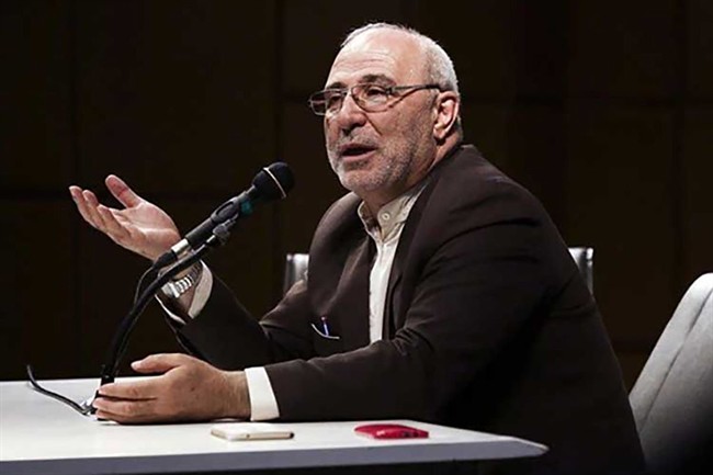 حاجی دلیگانی: آمریکا باید از موضع خود عقب نشینی کند/ در مذاکرات زیر بار حرف زور نمی‌رویم