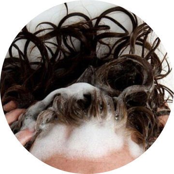 به این دلایل خوابیدن با موهای خیس ممنوع!