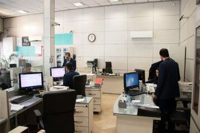 صباغیان: کارشناسان ادارات به خاطر حقوق به شرکت‌های خصوصی می‌روند/ دولت و مجلس دارند ادارات را نابود می‌کنند + فیلم

