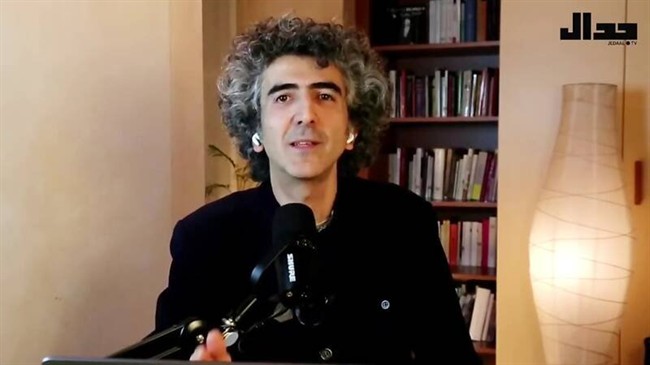 علیز و پروژه جدید نفاق/ از هم‌صدایی با فتنه 88 تا اتهام به سرداران شهید ایران و هجمه به رهبری/  وقتی "تحلیلگر سابق بی‌بی‌سی" هم برای نظام تعیین تکلیف می‌کند!