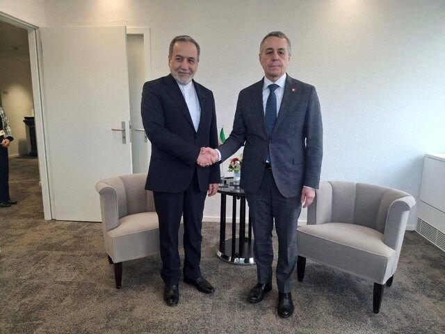 رایزنی وزیران امور خارجه سوئیس و ایران در ژنو