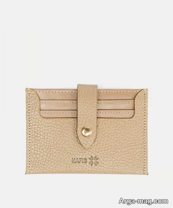  جاکارتی متفاوت چرم