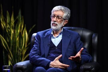 روایت حدادعادل از واکنش منفی به حجاب زنان و رخدادهای 1401؛ پذیرش پوشش اسلامی با مقاومت فرهنگ غرب مواجه است

