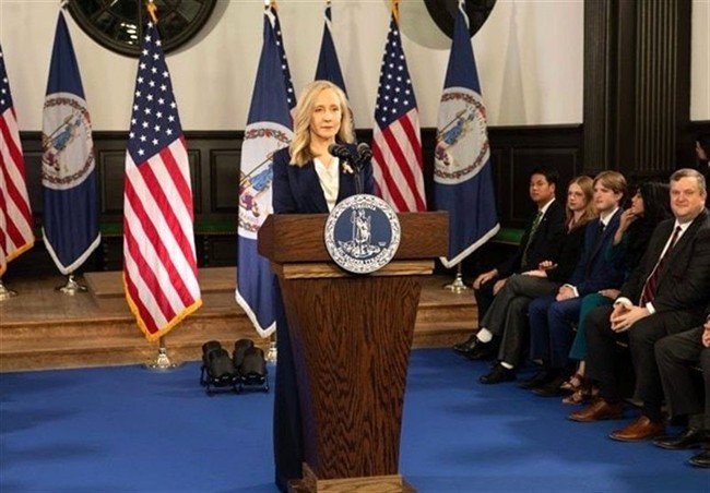 ترامپ صدای دموکرات‌ ها را درآورد/ آمریکایی‌ها هزینه سیاست‌های ترامپ را می‌پردازند