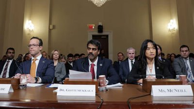 گاف عجیب رئیس امنیت سایبری آمریکا جنجال به پا کرد