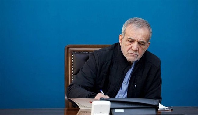 پیام تسلیت پزشکیان در پی درگذشت حجت‌الاسلام امام جمارانی