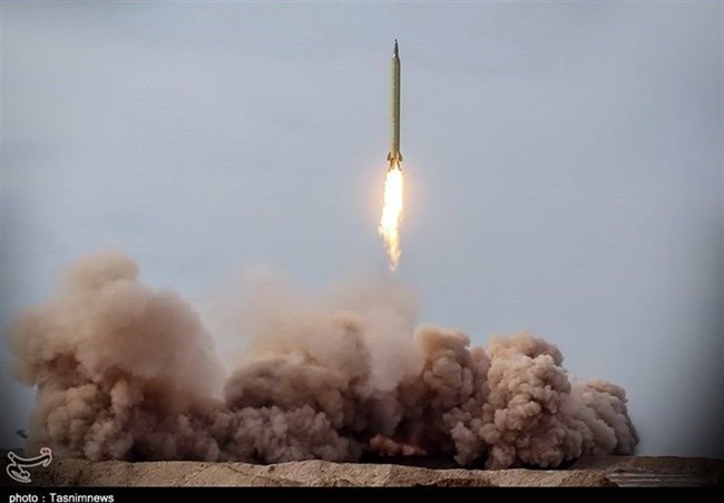 حمله موشکی ایران به 14 پایگاه نظامی آمریکا در منطقه