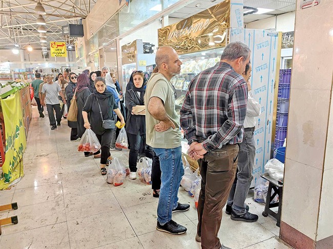 مردم نگران موادغذایی و سوخت نباشند