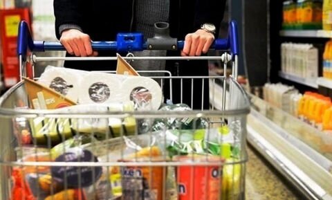 مردم نگران تامین کالاهای اساسی و نان نباشند