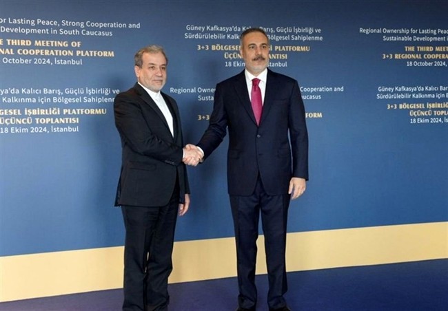 جزئیات رایزنی تلفنی عراقچی و فیدان درباره حملات علیه ایران